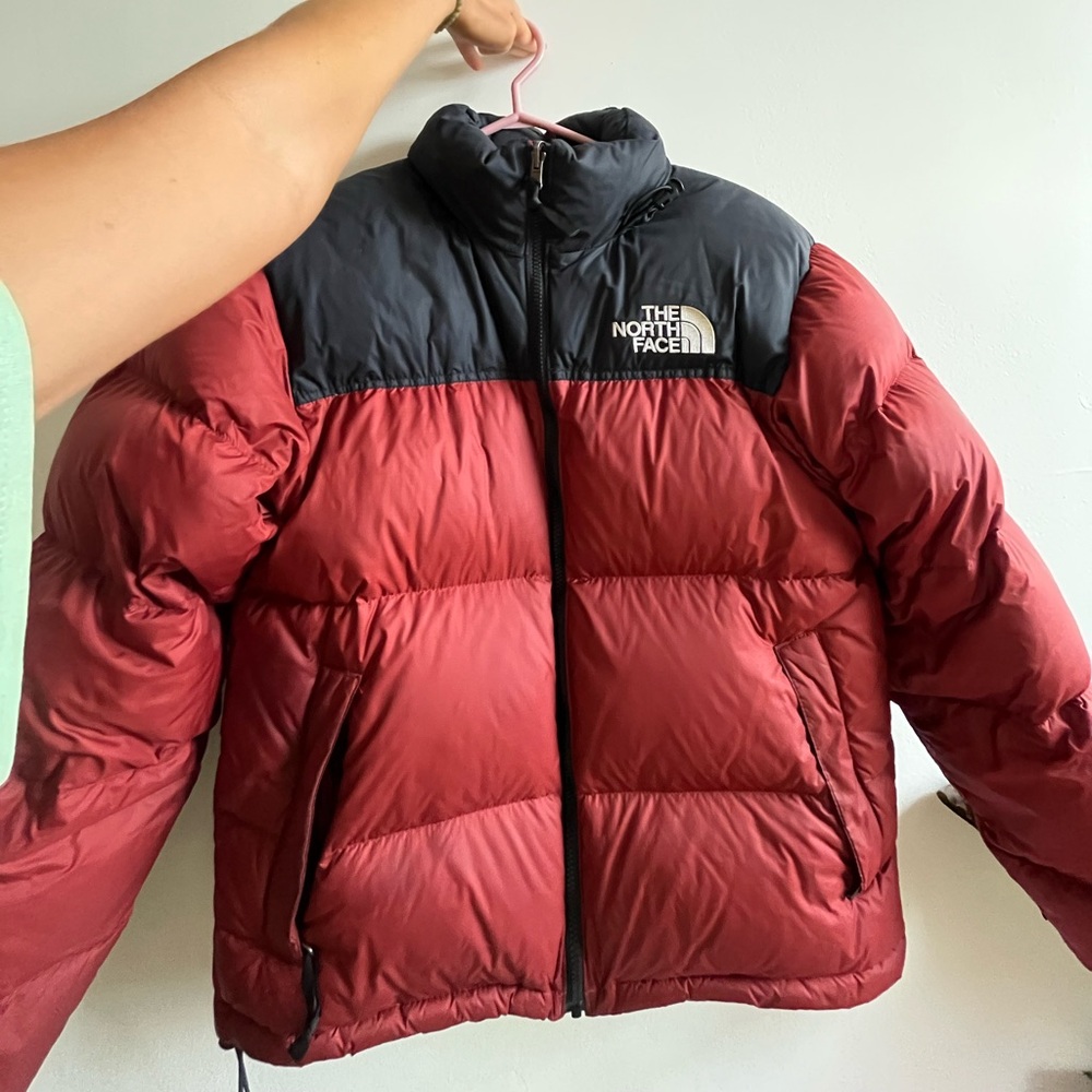 North Face puffer jacket burgundy and black Size Small